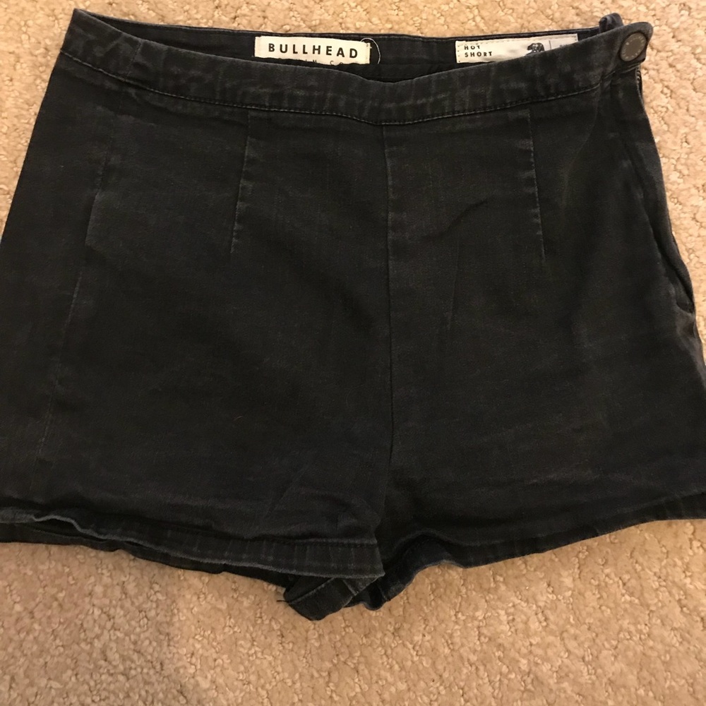 Hi rise shorts
